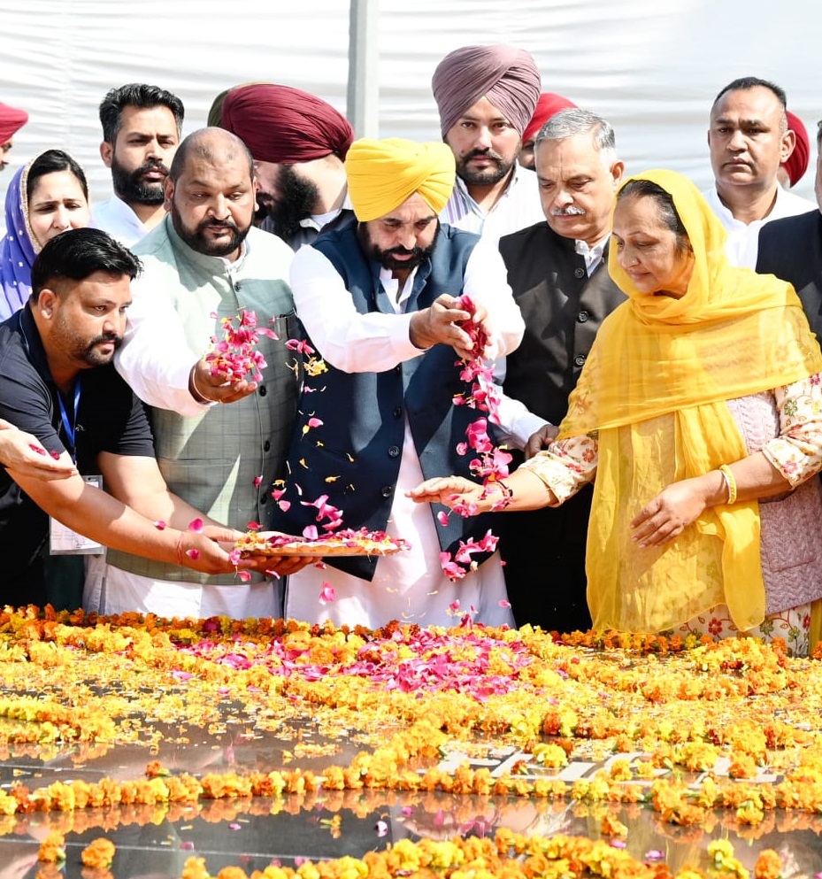 ਮੁੱਖ ਮੰਤਰੀ ਵੱਲੋਂ ਲੋਕਾਂ ਨੂੰ ਸ਼ਹੀਦ ਭਗਤ ਸਿੰਘ ਦੇ ਸੁਪਨਿਆਂ ਨੂੰ ਸਾਕਾਰ ਕਰਨ ਲਈ ਅੱਗੇ ਆਉਣ ਦਾ ਸੱਦਾ