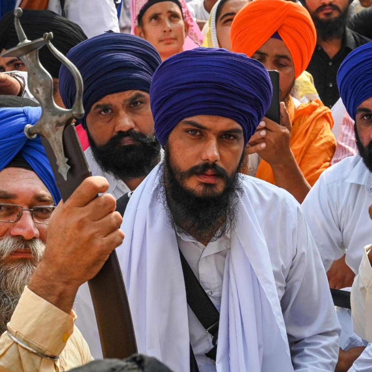 ਖਾਲਿਸਤਾਨੀ ਸਮਰਥਕ ਅੰਮ੍ਰਿਤਪਾਲ ਸਿੰਘ ‘ਤੇ ਕੀ ਹੈ ਦੋਸ਼?