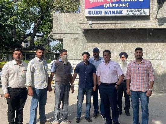 ਖਾਕੀ ਵਿੱਚ ‘ਲੁਟੇਰੇ’ ! 5000 ਦੀ ਰਿਸ਼ਵਤ ਲੈਂਦਾ ASI ਆਇਆ ਵਿਜੀਲੈਂਸ ਦੇ ਅੜਿੱਕੇ